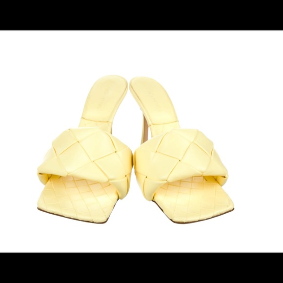 NEW WITH TAGS - Bottega Veneta Intrecciato Weave Leather Slides. IT SIZE 39.5 - Picture 2 of 4